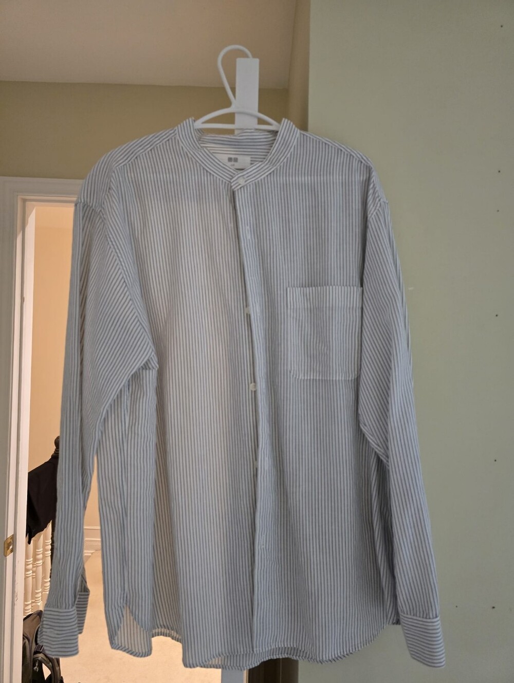 Uniqlo - Mandarin Collar Dress Shirt